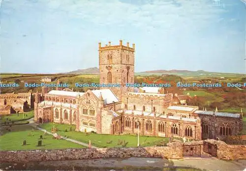 D047573 St. Davids Cathedral. Blick von Südosten. Pitkin Bilder. S.W.