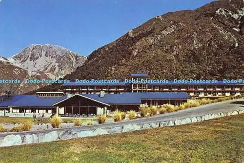 D048966 The Hermitage Mt. Cook National Park N. Z. Gladys M. Goodall. Colourchro