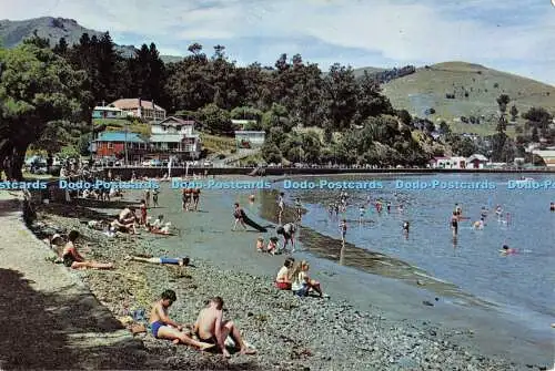 D048971 The Beach Akaroa N. Z. Gladys M. Goodall. Colourchrome Serie. W.T. 418