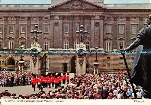 D049254 Wachen verlassen Buckingham Palace London. ET. 5153R. Valentine and Sons