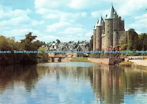 D054690 Josselin Morbihan. 11. Le Chateau dominant le vieux quartier et l Oust.