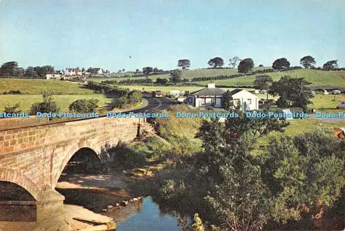 D053191 Die Sark Bridge und das erste Haus in Schottland. J. Arthur Dixon