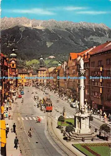 D055814 Innsbruck. Maria-Theresia-Straße mit der Statue der Heiligen Anna. K.T.V.T