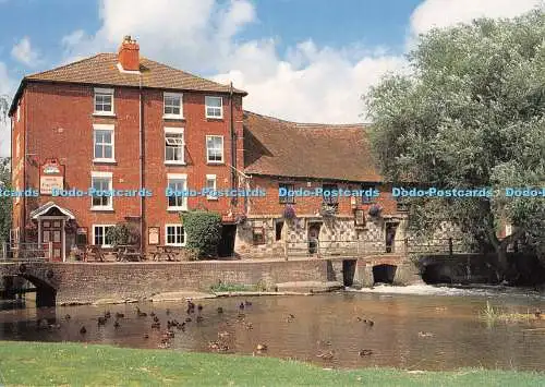 D057643 Die alte Mühle um 1135. Fluss Nadder. Stadtweg. Harnham. Salisbury. Wi