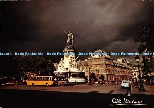D058059 Paris. Place de la Republique. Cap Theojac. M. Guillard
