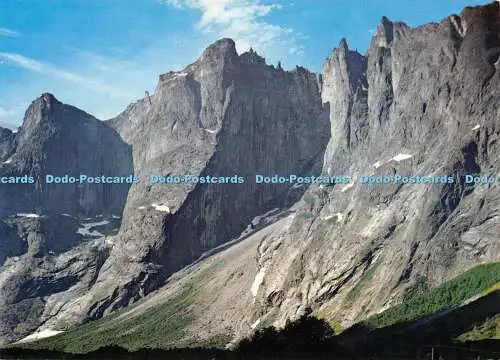 D064394 Norwegen. Blick auf den Berg Trolltindene und die berühmte Trollveggen Klippe