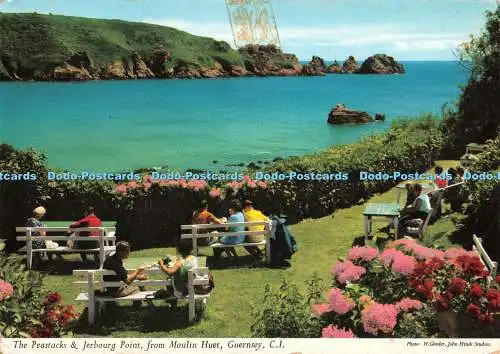 D066701 Guernsey. C.I. Die Peastacks und Jerbourg Point vom Moulin Huet. John