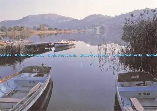 D061672 Grasmere von den Bootsanlegestellen. Sam Read. Buchhändler. Dachspresse