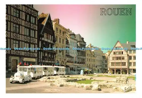D068543 En Normandie. Rouen. Seine Maritime. Vieilles maisons normandes et les v