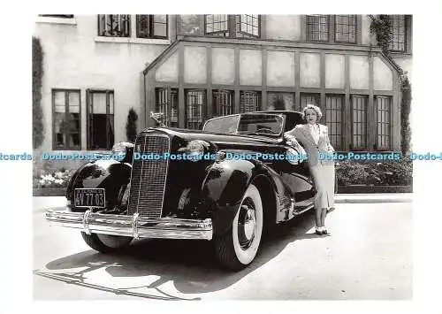 D063883 Black and Whites Gallery. Sterne und Autos. Marlene Dietrich. Kobal Collec