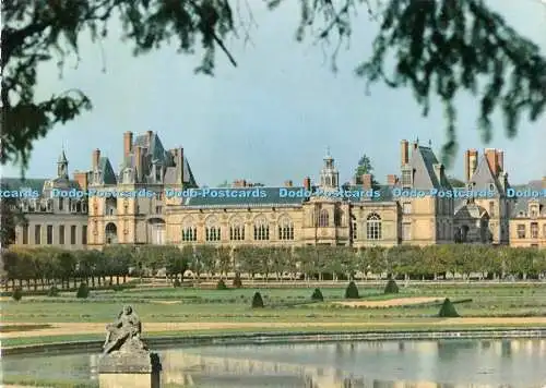 D089063 Der Palast von Fontainebleau vom Breau aus gesehen. Vergoldete Tür. Ballsaal. C