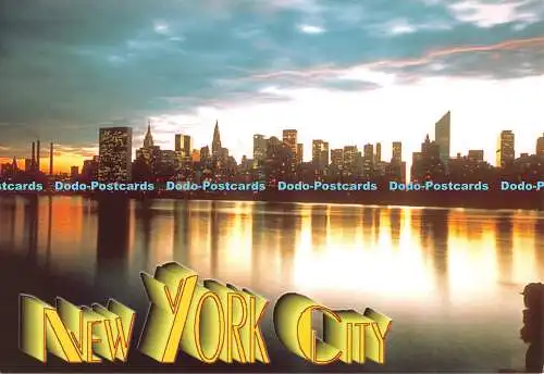 D087824 New York City. Skyline von Manhattan in der Abenddämmerung. Alfred Mainzer. Alma
