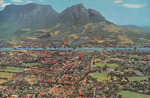 D096374 Devil Peak. Kapstadt. mit Rosebank. Rondebosch und Newlands im For