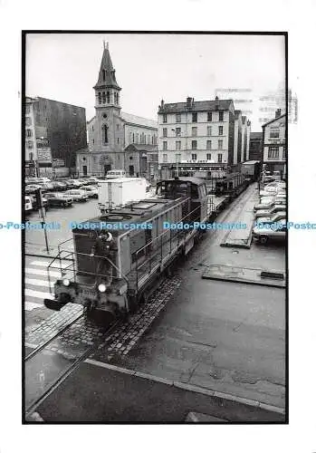 D099172 La Plaine Saint Denis. Gerard Monico. Rapho. Extraite du Livre Point dt