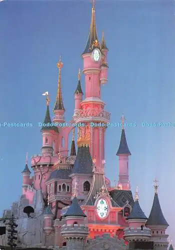 D099469 Disneyland. Paris. Le Chateau de la Belle au Bois Dormant. Disney