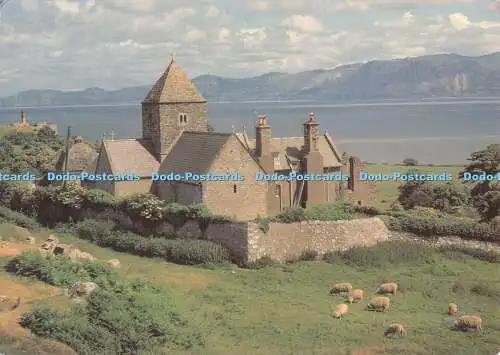 D100933 Anglesey. Penmon Priory. Blick von Osten. CBL Colour Print Limited. 1