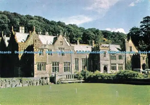 D101127 Somerset. Crowcombe. Halsway Manor Volksmusik- und Konferenzzentrum. Eiche