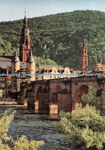 D097984 Heidelberg. Die alte Brücke mit den Türmen und der Heilig-Geist-Kirche und