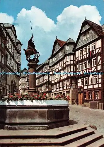 D098003 Universitätsstadt Marburg a. d. Lahn. Am Rathausplatz mit Marktbrunnen.