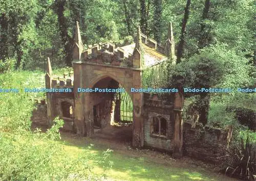 D103268 Gothic Lodge. Renishaw Hall. Derbyshire. Kollektion Sitwell. Renishaw Ha