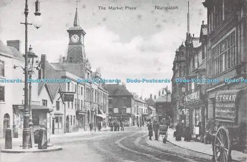 D105601 Nuneaton. Marktplatz. Stewart und Woolf. Bedworth Druck und Design