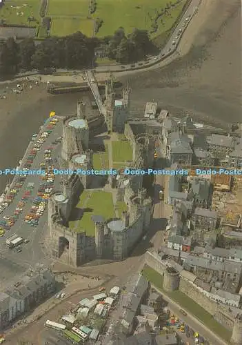 D104072 Gwynedd. Caernarfon Castle. Luftansicht von Nordosten. Airviews. H.M.S.