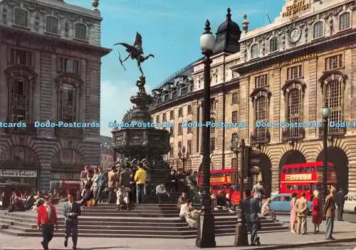 D110161 2L27. Kodak Ektachrome. Piccadilly Circus. London. Hinde