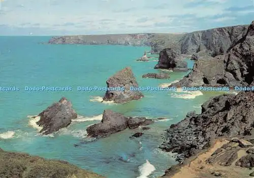 D108876 Cornwall. Bedruthanische Stufen. nr. Newquay. Eine Ansicht zeigt die 300 Fuß hohe