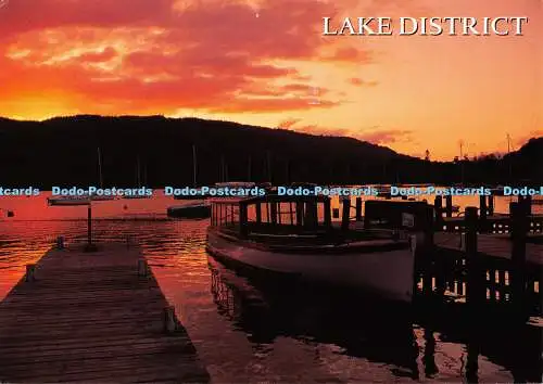 D109675 Lake District. Bowness auf Windermere. Sonnenuntergang an den Bootsanlegestellen. J. Sa