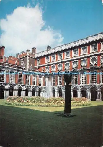 D118078 Middlesex. Hampton Court Palace. Fountain Court mit Blick nach Nordwesten. Mini