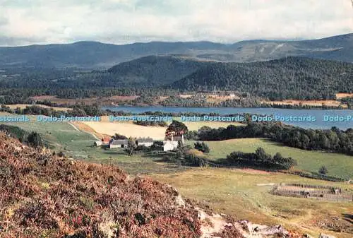 D113280 Schottland. Blick über Loch Alvie in der Nähe von Aviemore zum Cairngorm Mount