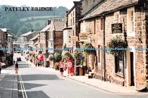 D117107 Pateley Bridge. High Street. Heritage Karten und Souvenirs. 2014