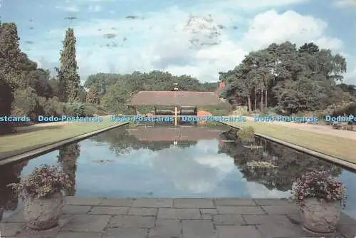 D117432 Garten der Royal Horticultural Societys. Wisley. Surrey. England. Loggia. W.