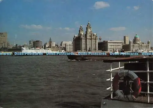 D118915 Berühmte Uferpromenade von Liverpool von einer Fähre auf Mersey. Terry Gough. A