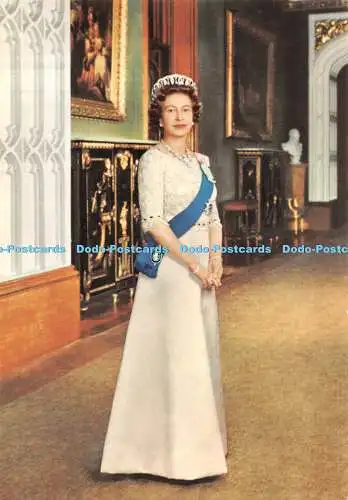 D117701 H.M. Queen Elizabeth II. John Hinde. Peter Grugeon. F.R.P.S