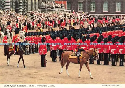 D159785 H.M. Queen Elizabeth II. Bei der Truppe die Farbe. Kardorama. John Hi