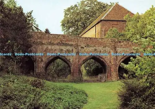 D157235 Hedingham Castle. Die schöne Tudorbrücke. Beric Tempest