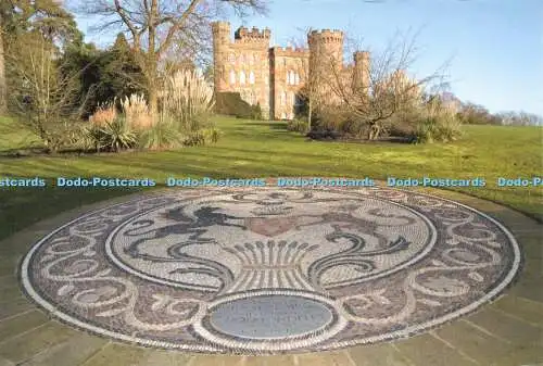 D157437 Cholmondeley Castle. Kopfsteinpflaster-Mosaik von Maggy Howarth. Abakus