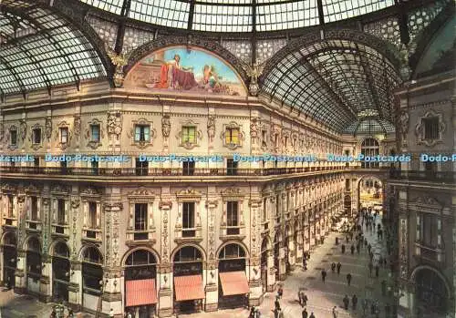 D158674 Milano. Im Inneren der Galerie Vittorio Emanuele. Tempo. P. Marzari