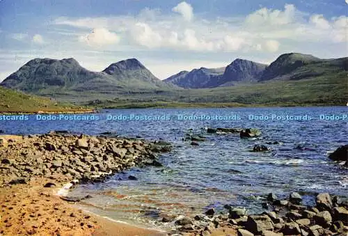 D158793 Wester Ross. Die Hügel von Coigach vom Loch Baddagyle. J. Arthur Dixon.