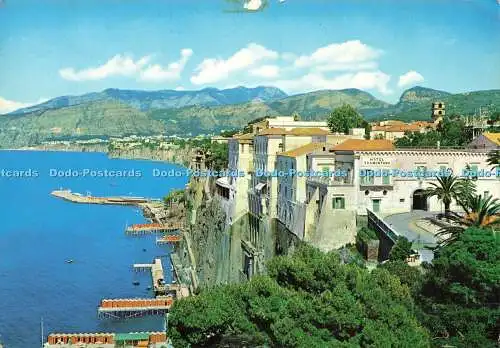 D163638 Sorrent. Hotel Tramontano. Casa del Giornale. P. Marzari. Da Fotocolor