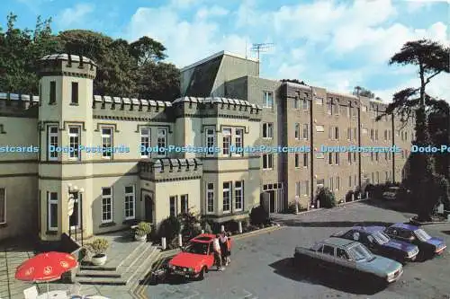 D164233 gefärbt. Stradey Park Hotel. Beric Tempest