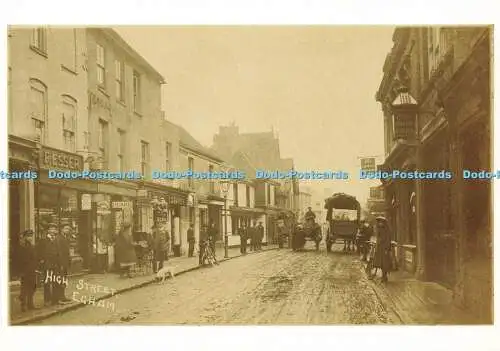 D166052 Egham. High Street. Edwardianischer Blick auf die Egham High Street. Blick nach Osten. J