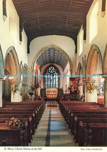 D167424 Egge auf dem Hügel. Kirche St. Marien. John Hinde. Aufgenommen auf Kodak Film