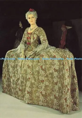 D167602 Badewanne. Das Kostümmuseum. Hofkleid aus Brokatseide