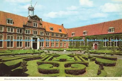 D180165 Holland. Haarlem. Binnenhof van Frans Halsmuseum. Euro Farbkarten. Reichhaltige