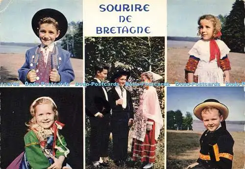 D180286 Sourire de Bretagne. Enfants en Costume de Plougastel. Locronan. Guissen