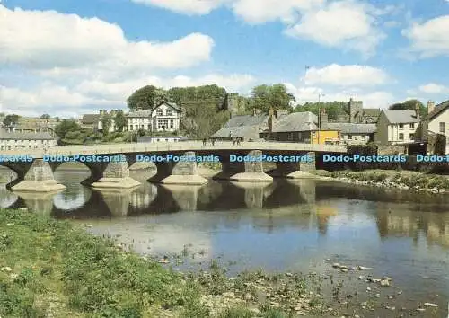 D182052 Brecon. Powys. Brücke und Fluss Usk. Richter. C. 8509