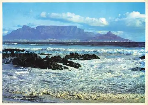 D184179 Cape own. Majestätischer Tafelberg ist ein wunderbarer Blick über die Tafelbucht