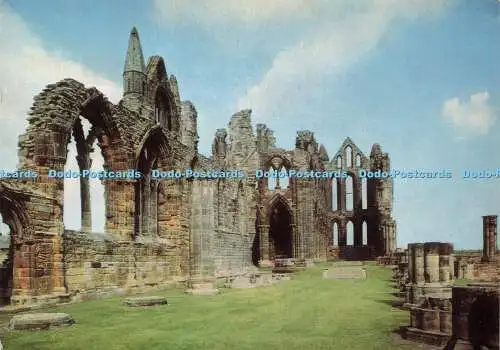 D181385 North Yorkshire. Whitby Abbey. Innenraum der Abteikirche mit Blick nach Osten. H.